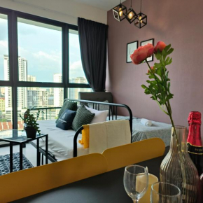 New Comfy Urban Suite Homestay at Georgetown for family by Urban Staycations LOD